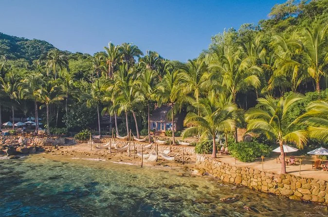Strandtag in Las Caletas mit Mittagessen & Open Bar