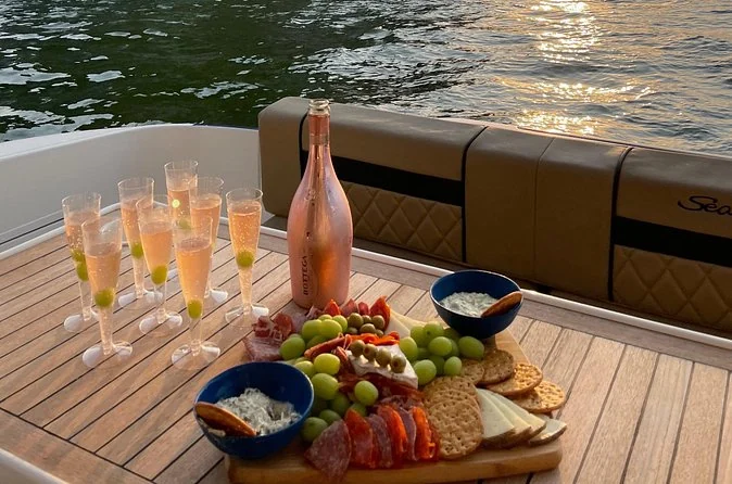 Private Luxusyacht-Sunset-Cruise