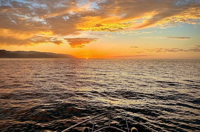 Luxusyacht-Sunset-Cruise mit Open Bar